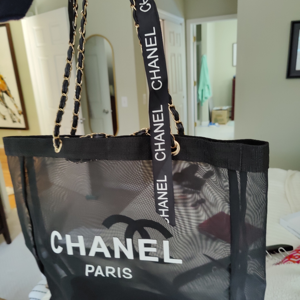 Chanel Gwp